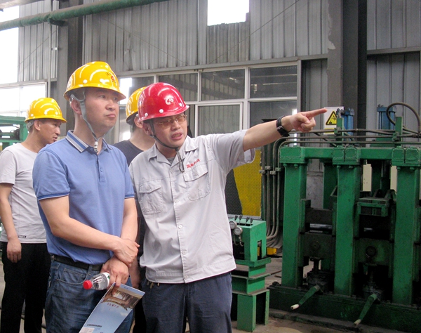 （12）2018年4月28日，濟源市環(huán)保局環(huán)境監(jiān)察支隊隊長王雪峰來公司視察_副本